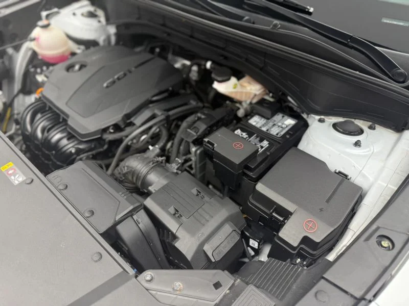 Used 2022  Kia S Sport Utility 4D image 17