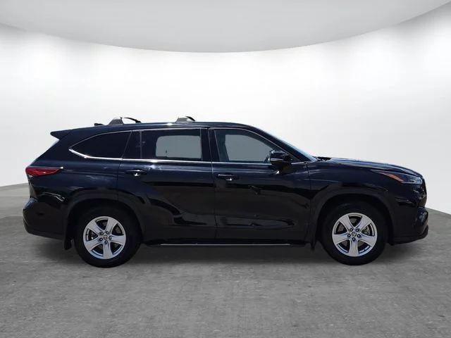 Certified Used 2021 Midnight Black Metallic Toyota LE image 3