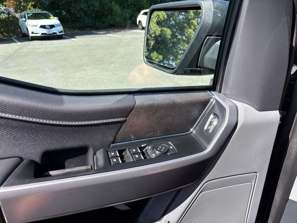 Used 2025 Gray Ford XLT image 17