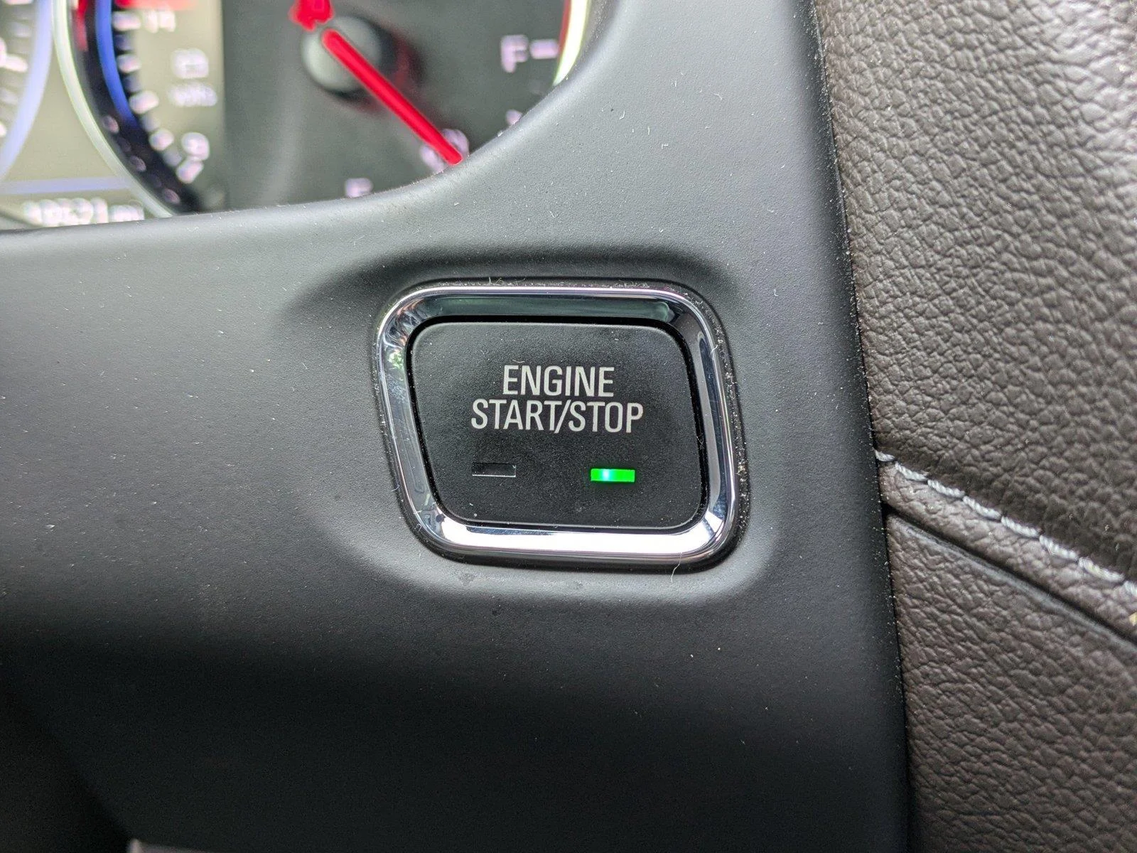 Used 2023 Volcanic Red Tintcoat GMC SLT image 27