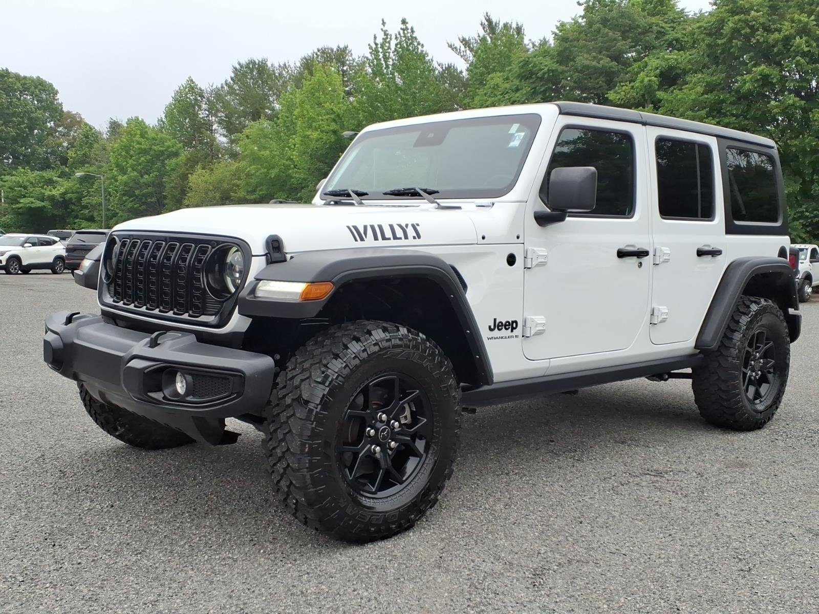 Certified Used 2025 White/off-white Jeep Willys image 18