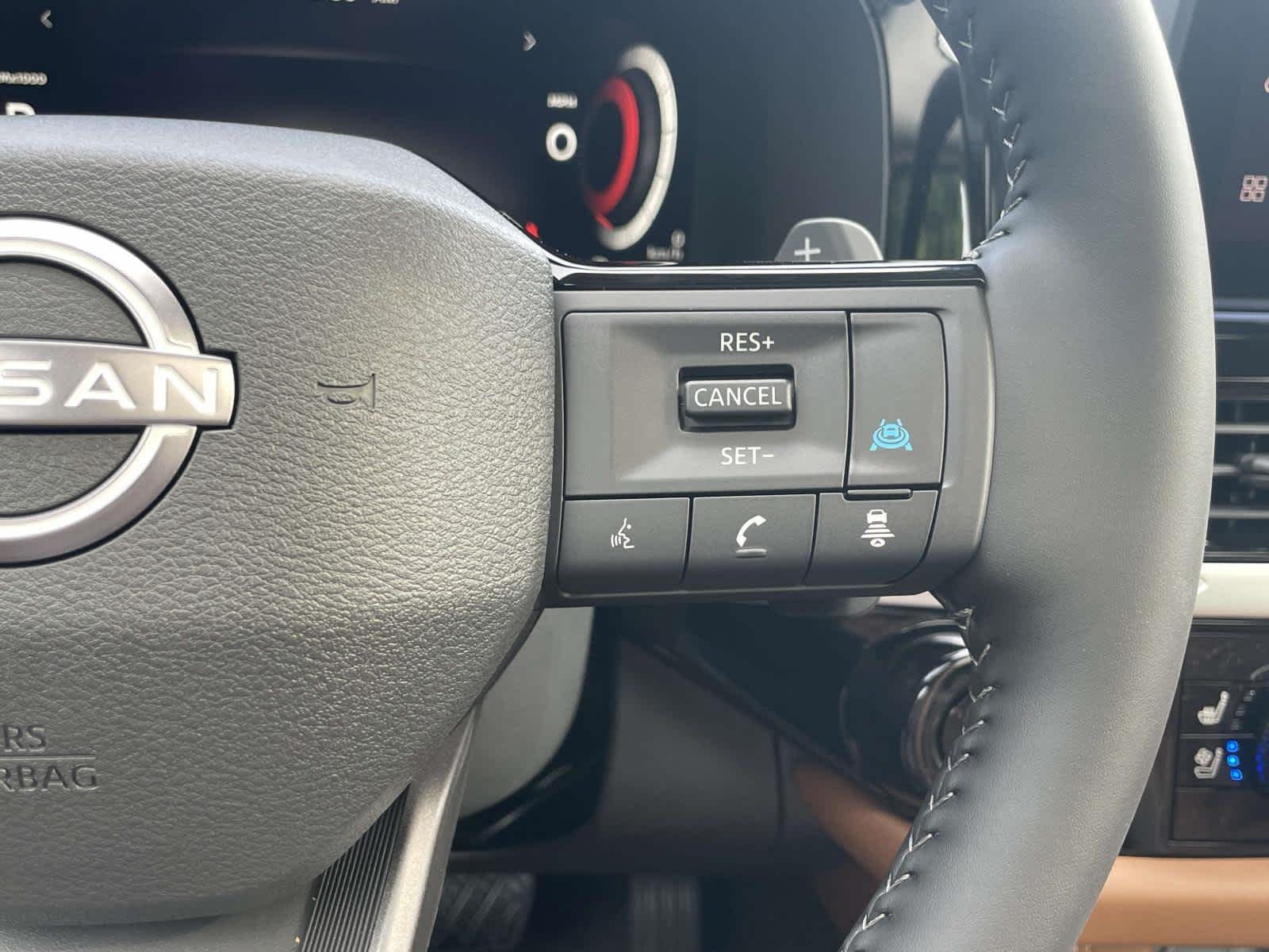 New 2026 Everest White Pearl Tricoat Nissan Platinum image 35