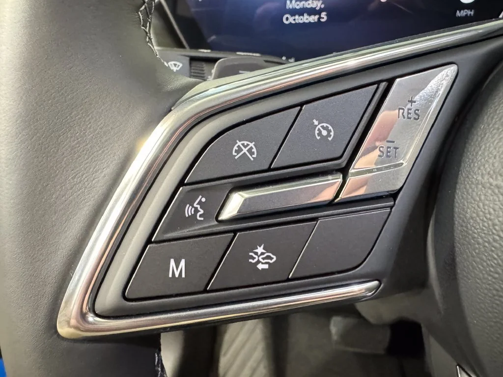 New 2026 Quartz Blue Metallic Buick Avenir image 18