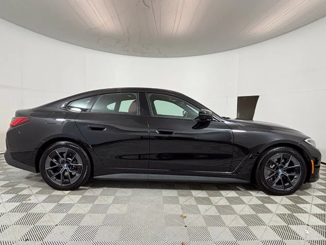 Used 2024 Black BMW xDrive40 image 8