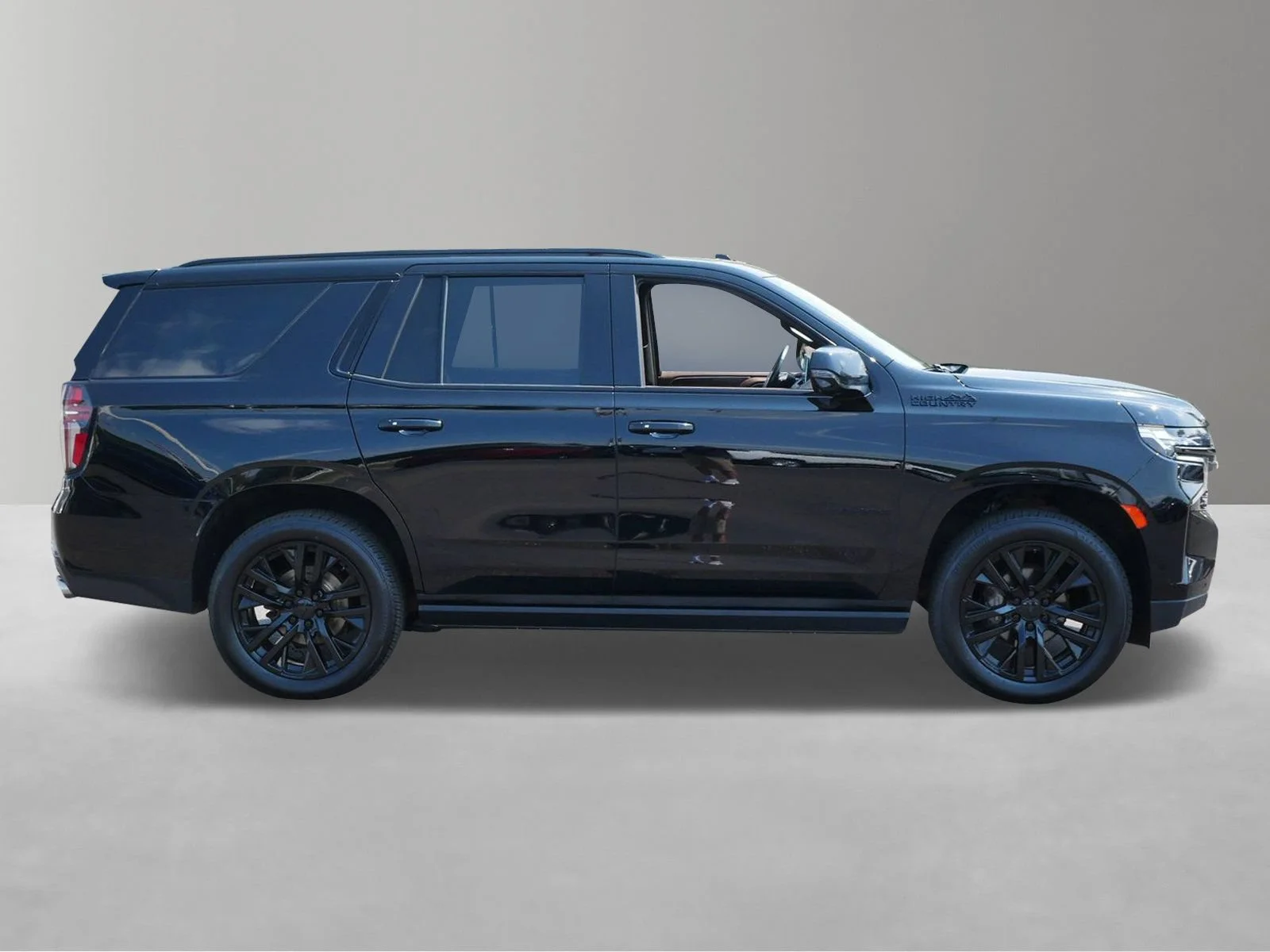 Used 2021 Black Chevrolet High Country image 3