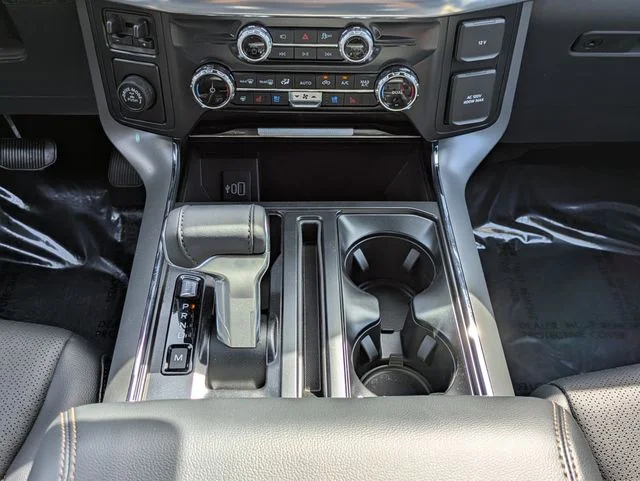 New 2026 Oxford White Ford Lariat® image 19