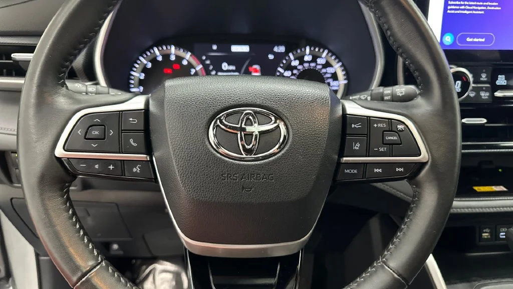 Used 2023 Silver Toyota XSE image 17