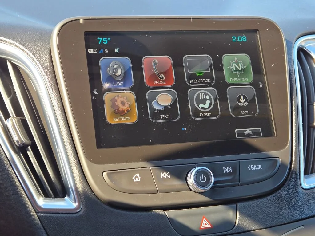 Used 2018 Gray Chevrolet LT image 22