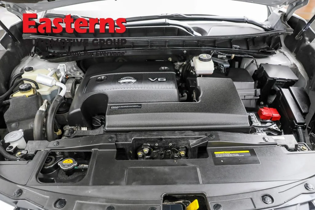 Used 2023 Silver Nissan SV image 7