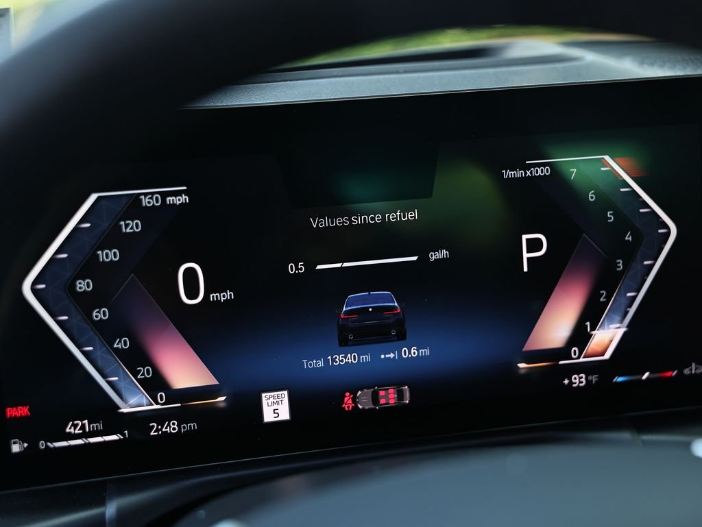 2024 BMW 3 Series 330i - Photo 32