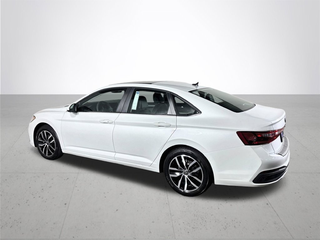 New 2027 Opal White Pearl Volkswagen 1.5T SE image 8