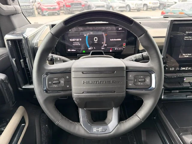 2026 GMC HUMMER EV 2X - Photo 10