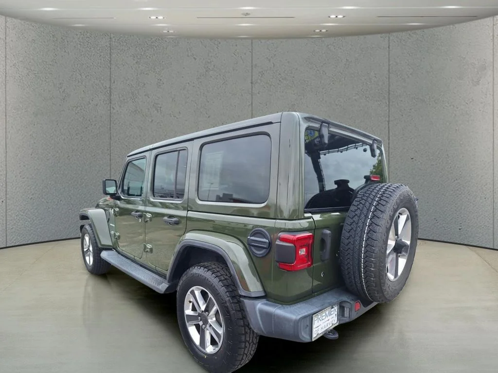 Used 2020 Green Jeep Unlimited Sahara image 3