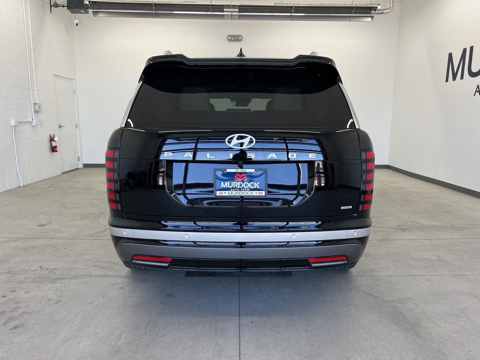 Used 2026 Abyss Black Pearl Hyundai Limited image 3