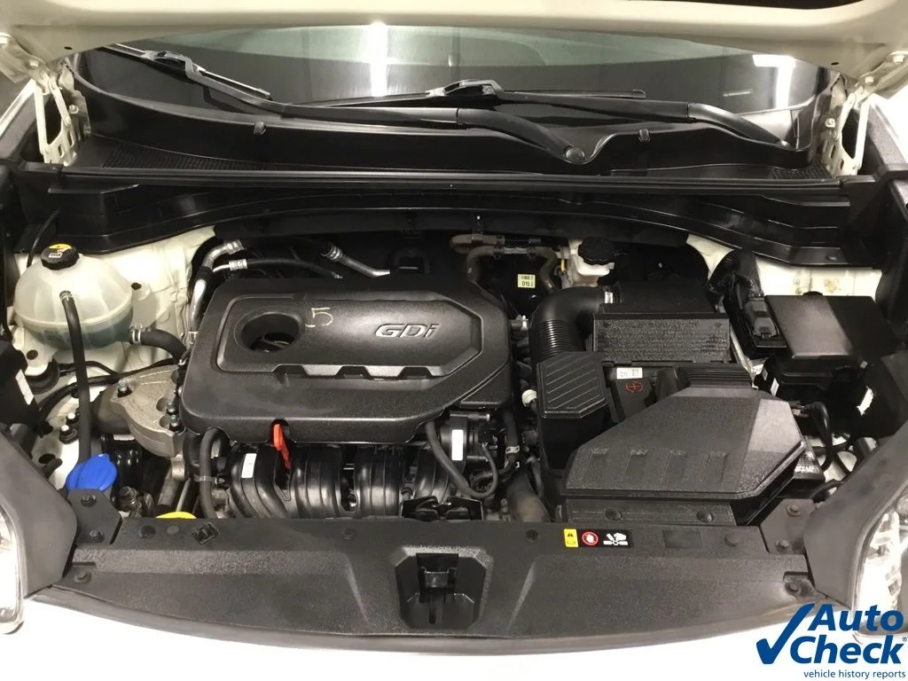 Used 2018 White Kia EX image 41