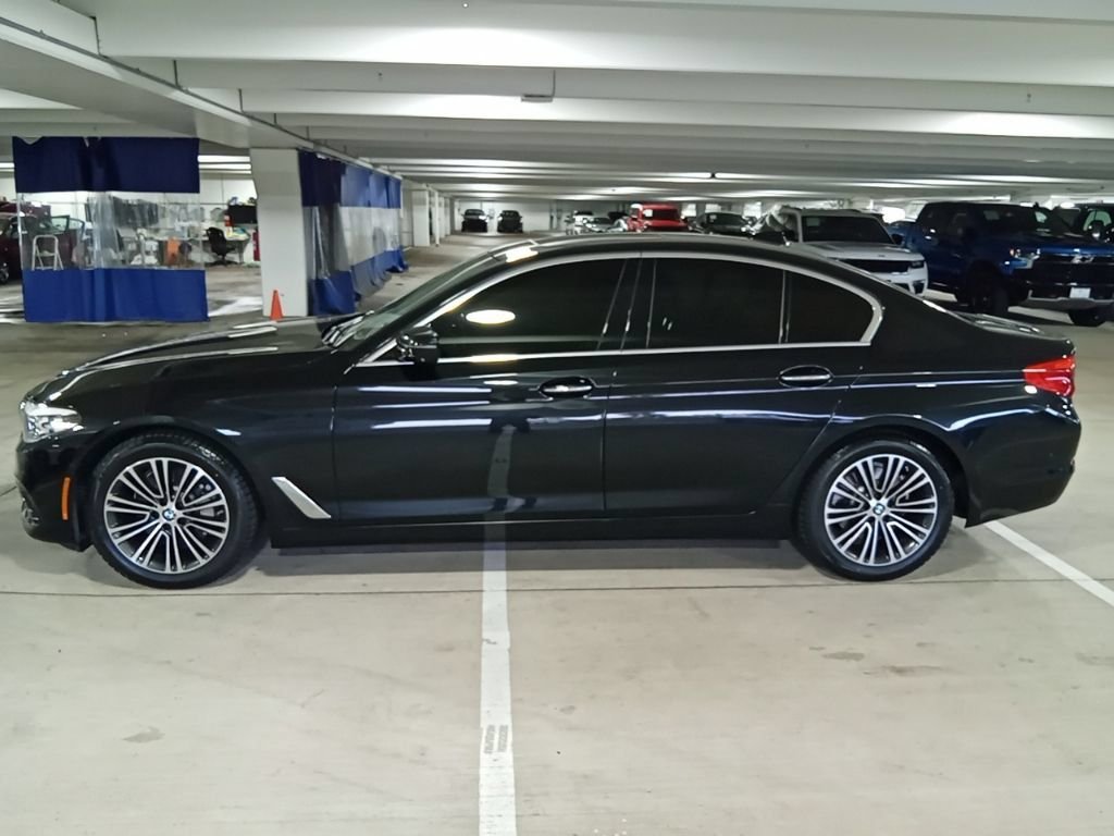 Used 2018 Black Sapphire Metallic BMW 530i image 8