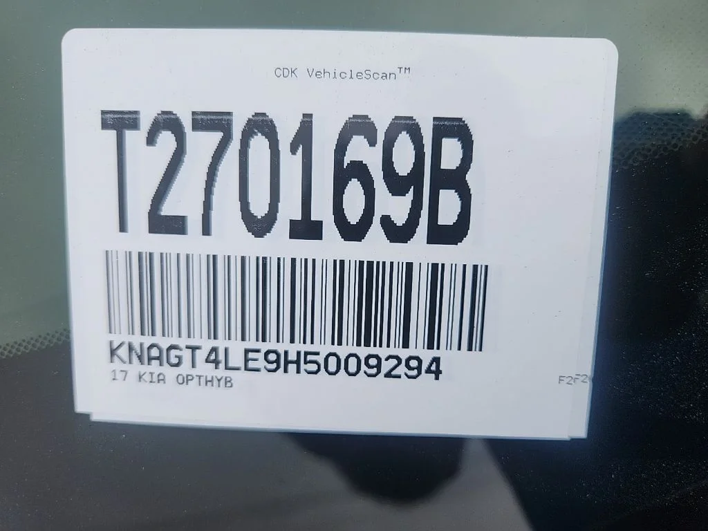 Used 2017 Gray Kia Base image 4