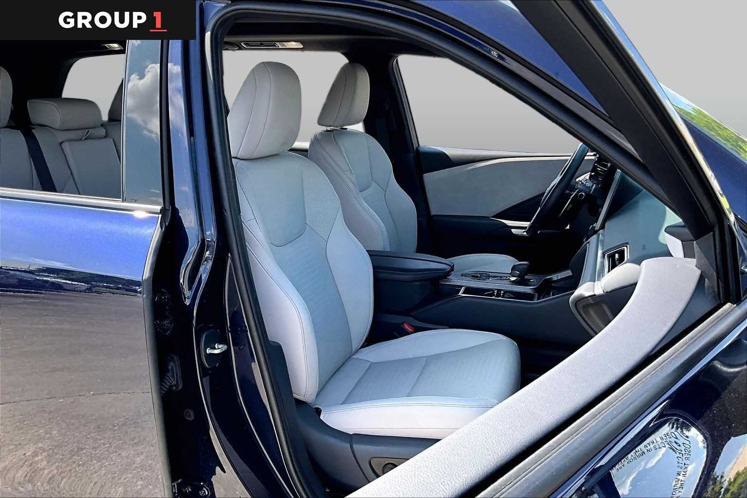 Used 2026 Nightfall Mica Lexus Premium image 8