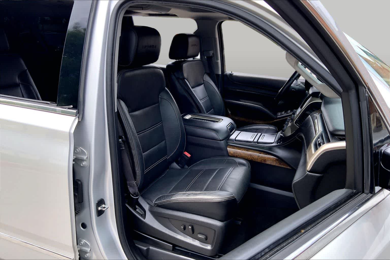 Used 2016 Quicksilver Metallic GMC Denali image 8