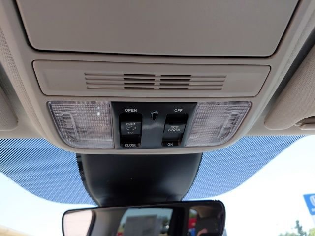 New 2026 Solar Silver Metallic Honda Touring image 23