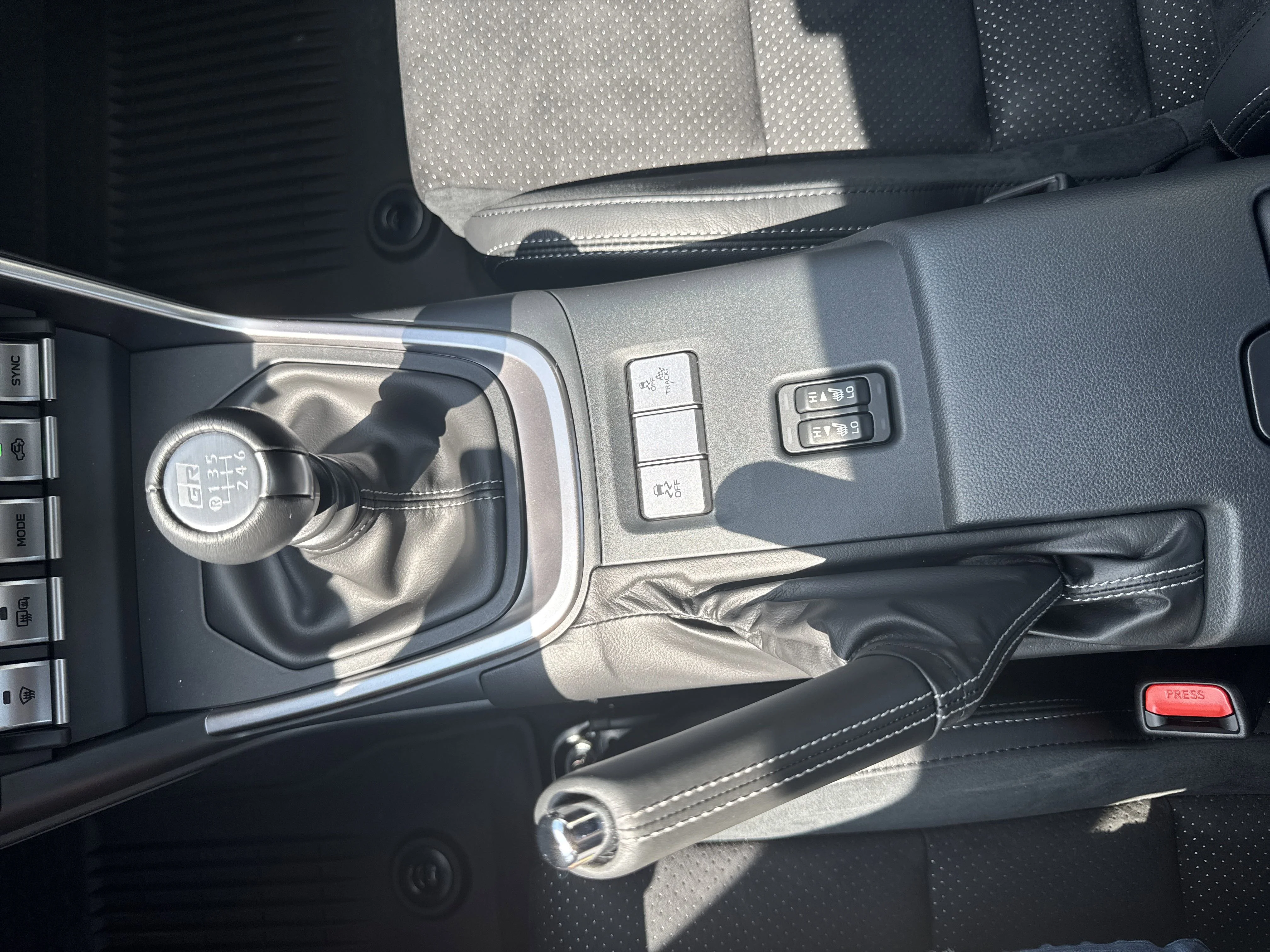 2025 Toyota GR86 Premium - Photo 12