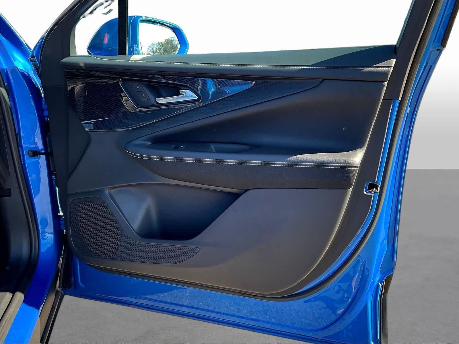 2024 Chevrolet Blazer EV LT - Photo 29