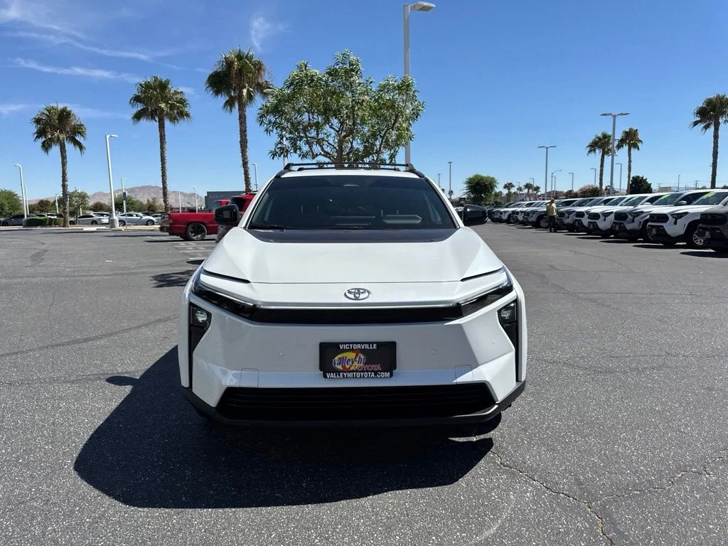 2026 Toyota bZ XLE - Photo 16