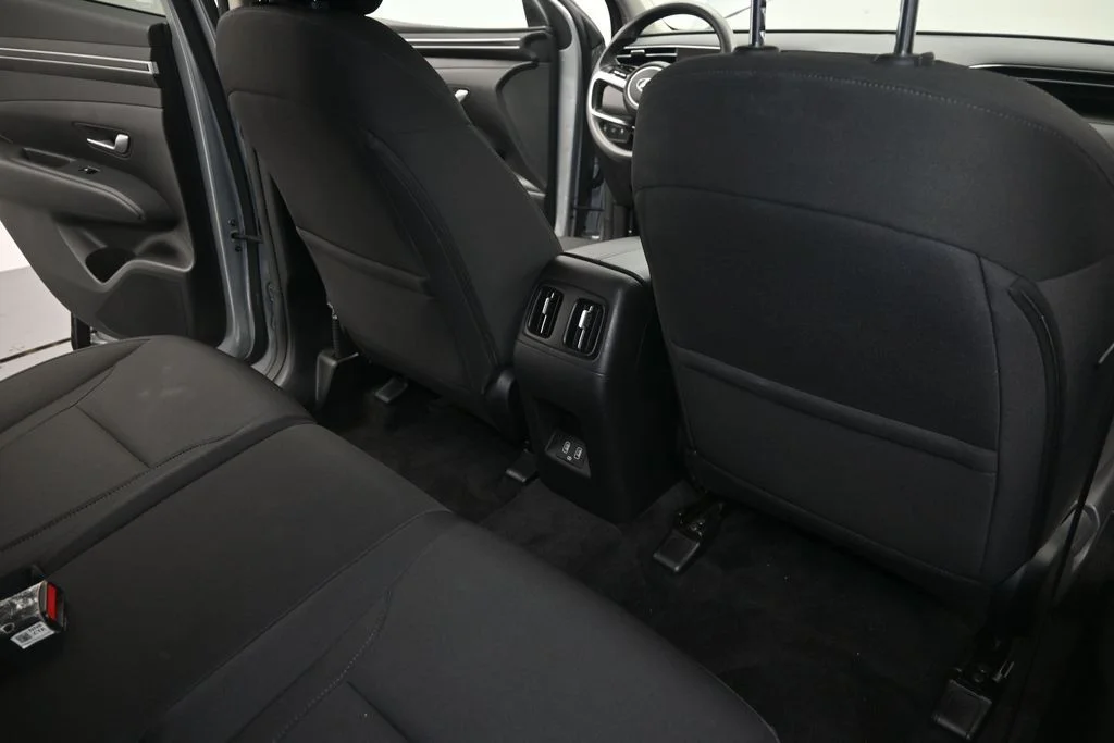Used 2024 Silver Hyundai SEL image 12