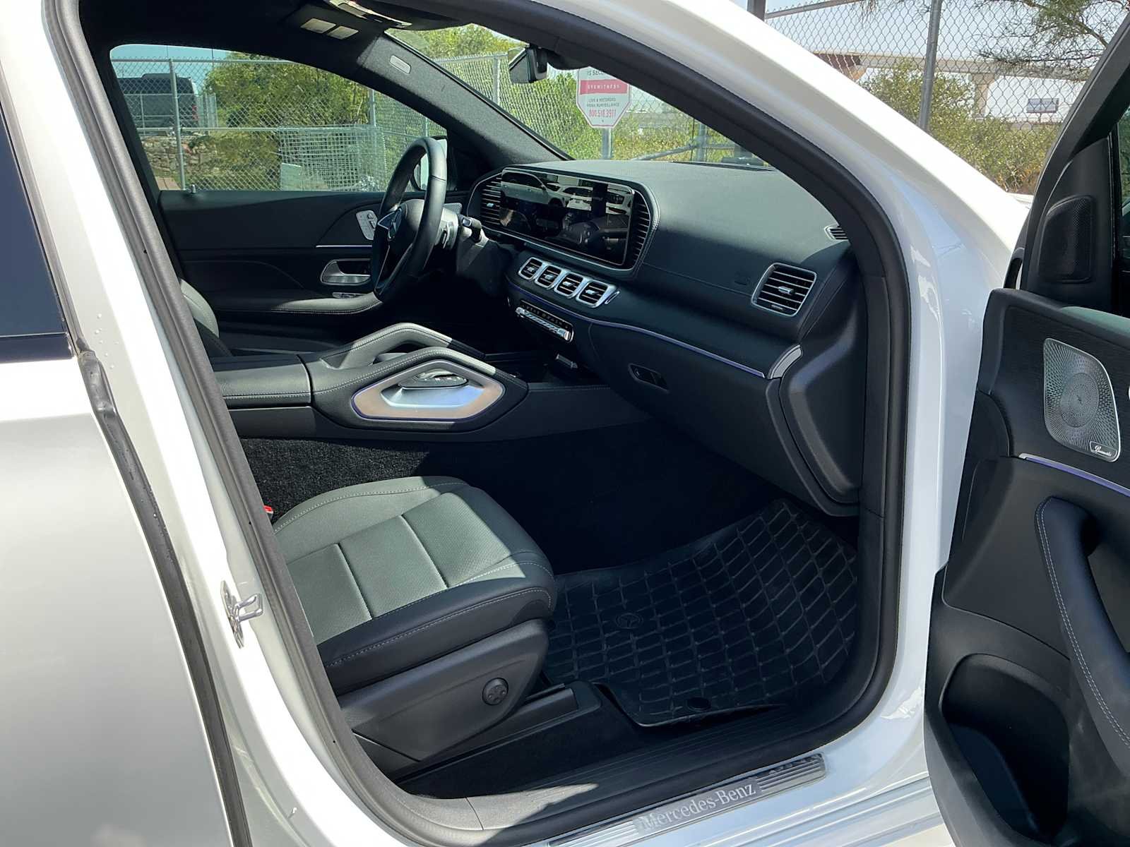 Certified Used 2026 Polar White Mercedes-Benz GLE 450 image 11