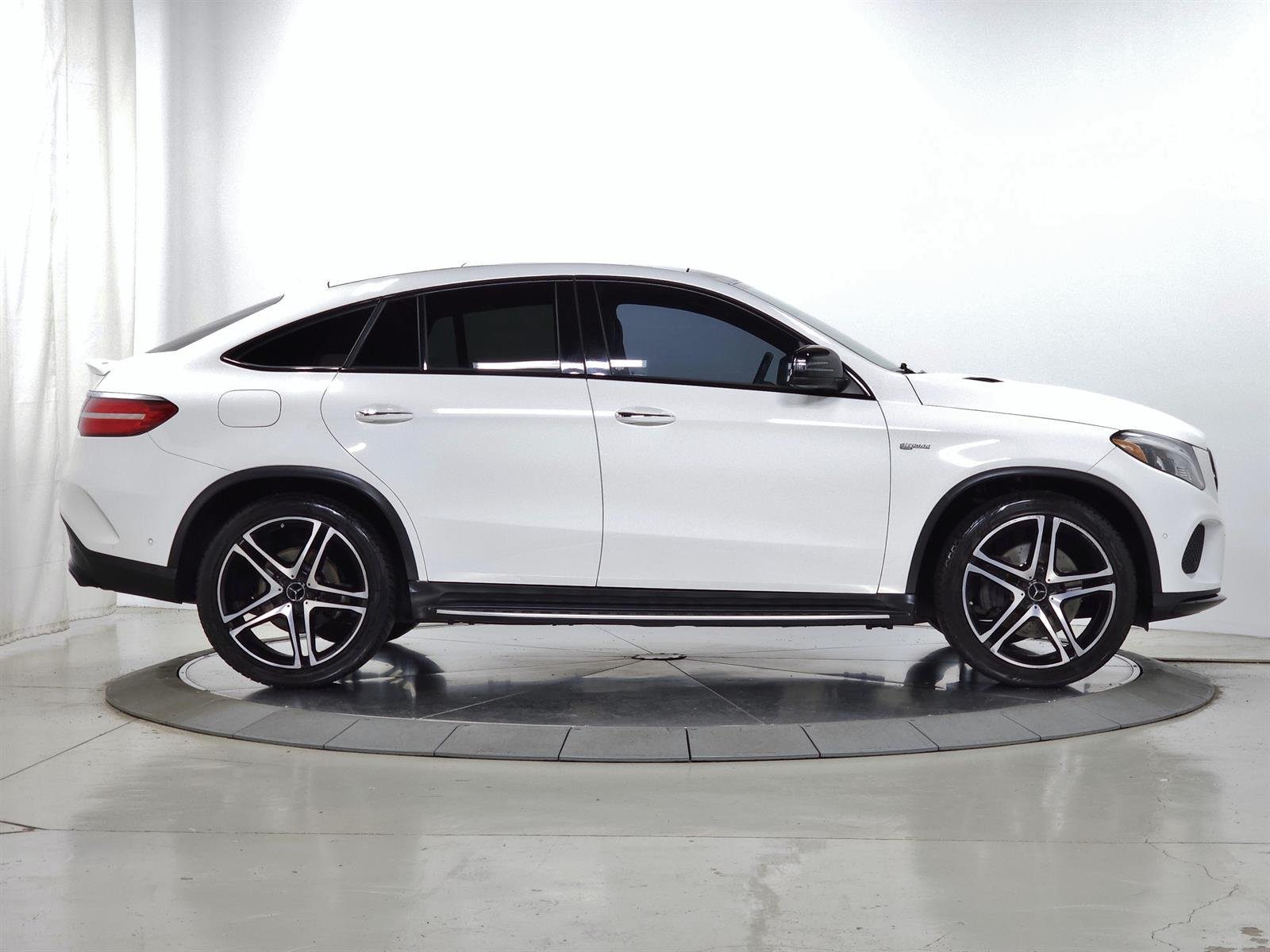 Used 2019 White Mercedes-Benz AMG® GLE 43 image 12