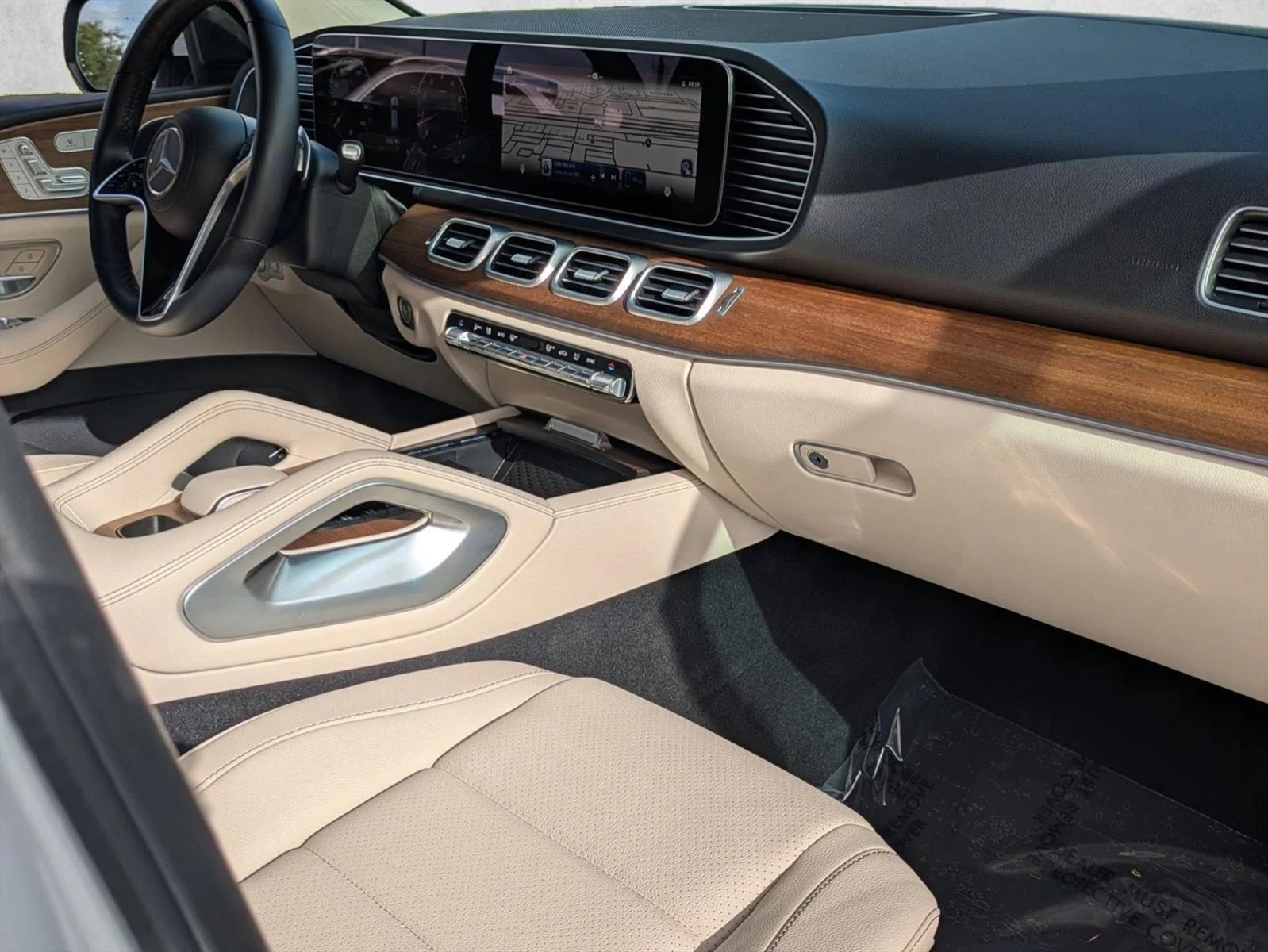 Used 2025 Polar White Mercedes-Benz GLE 350 image 21