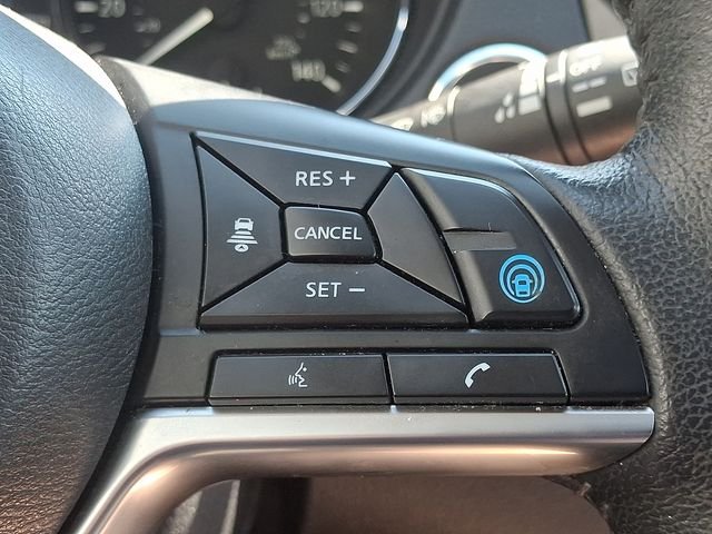 Used 2020 Black Nissan SL image 22