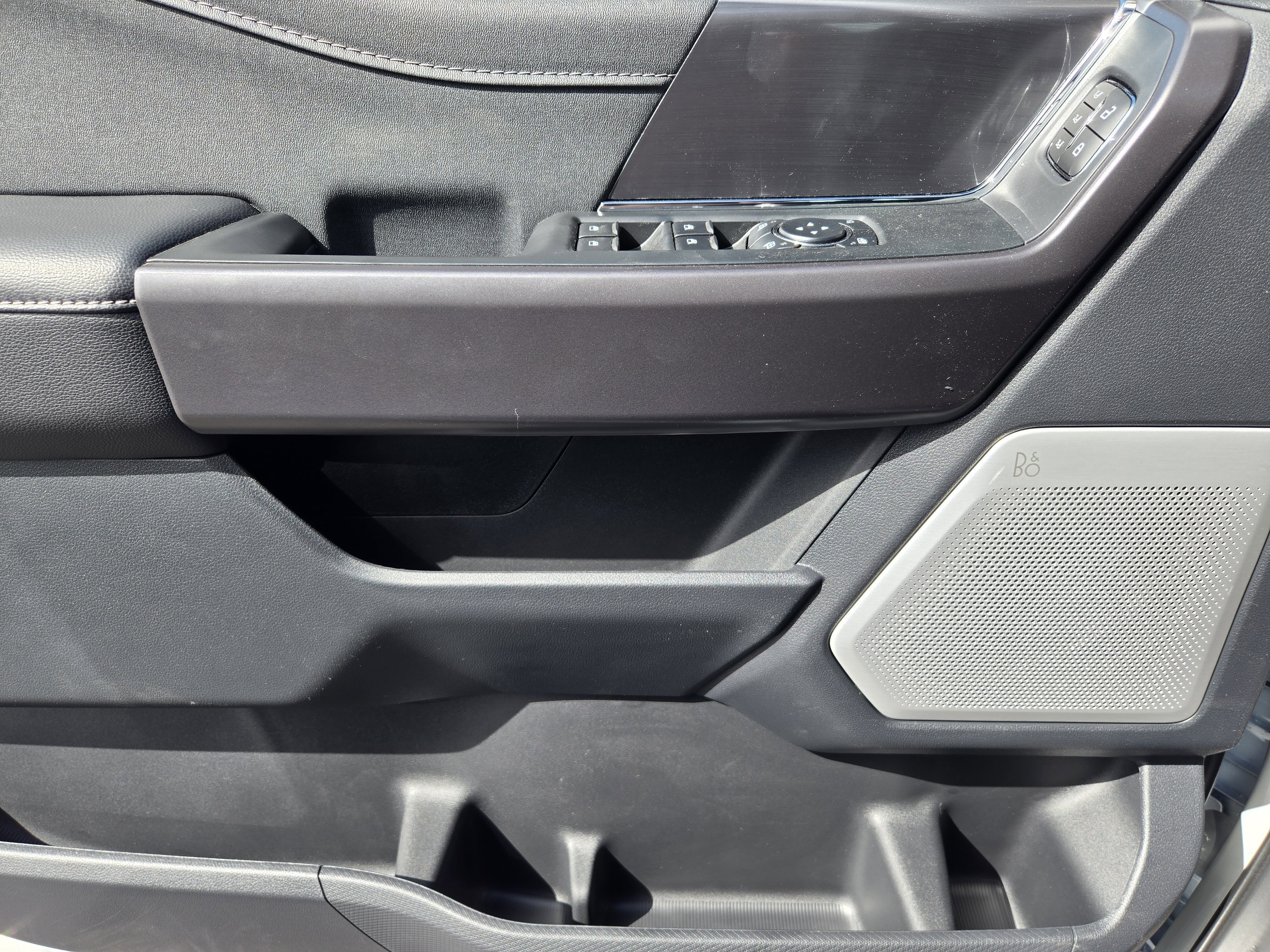 New 2026 Avalanche Ford Lariat image 14