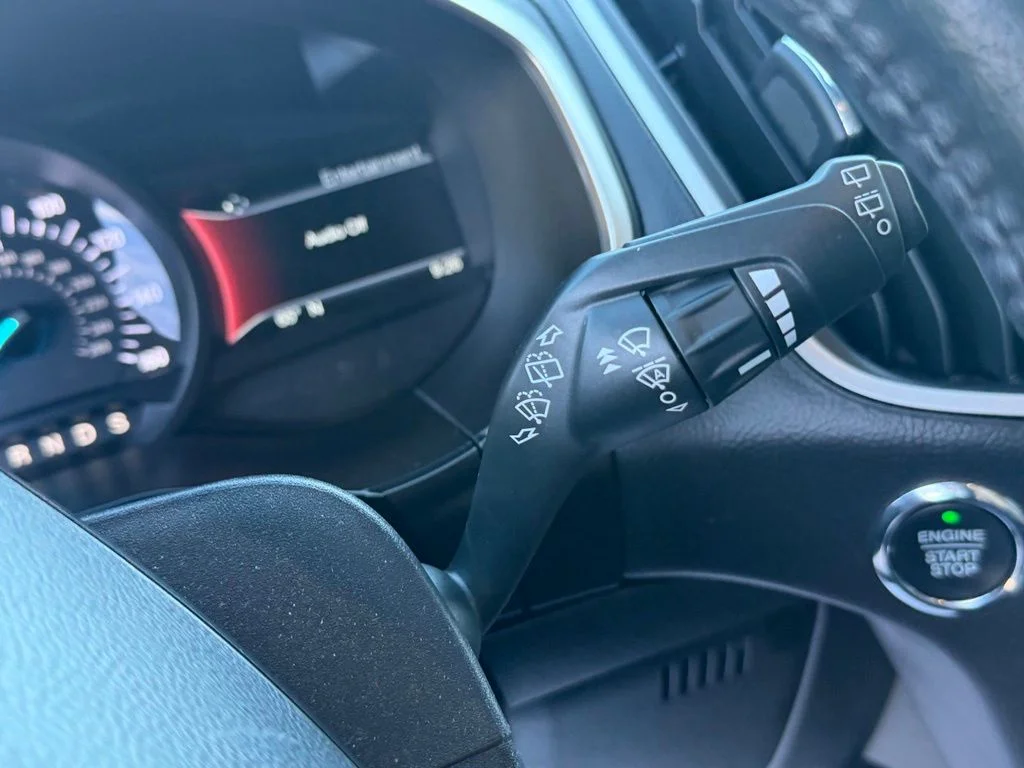 Used 2019 Green Ford SEL image 34