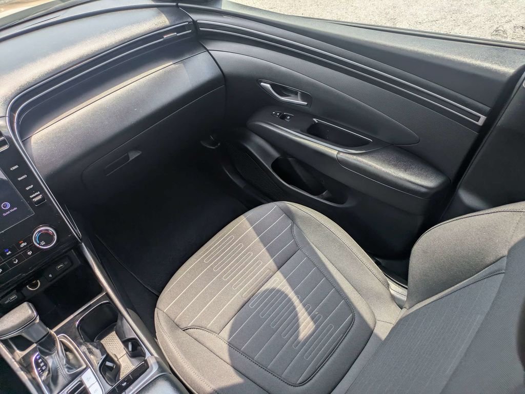 Used 2023 Beige Hyundai SEL image 16
