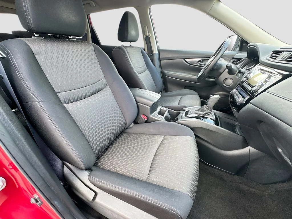 Used 2017 Red Nissan SV image 33