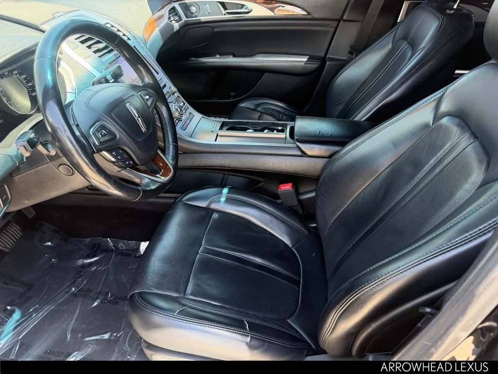 Used 2019 Black Lincoln Reserve image 15