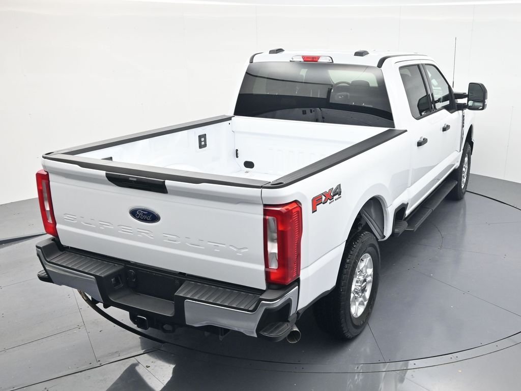 New 2026 Oxford White Ford F-250® XLT image 38