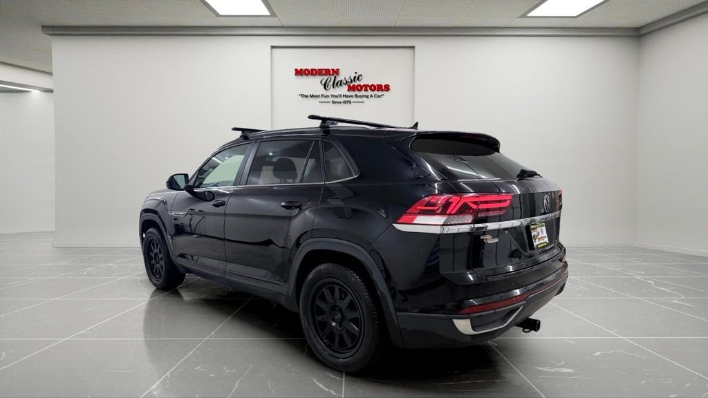 Used 2021 Black Volkswagen 2.0T S image 5