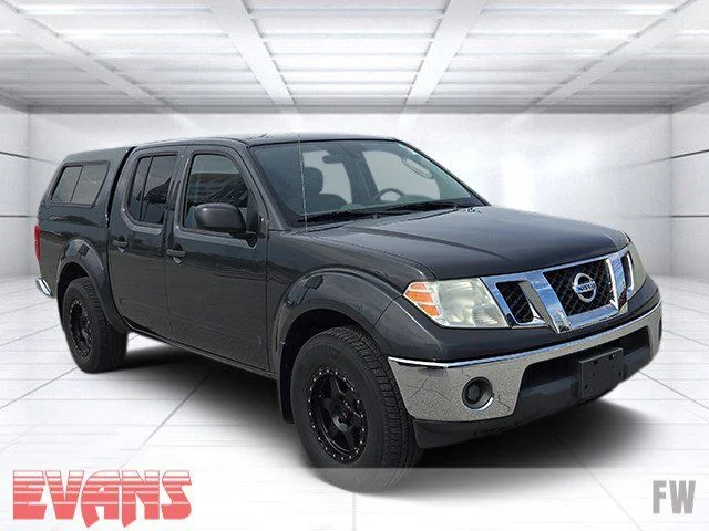2011 Nissan Frontier 4.0 SV Crew Cab 4X4 AT SWB's photo