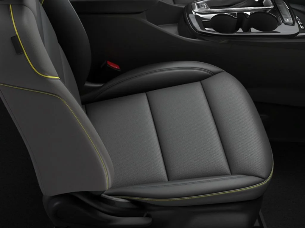 New 2026 Summit White Chevrolet ACTIV image 9