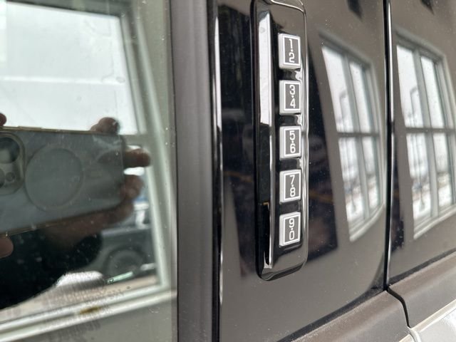 New 2026 Iconic Silver Metallic Ford XLT image 8