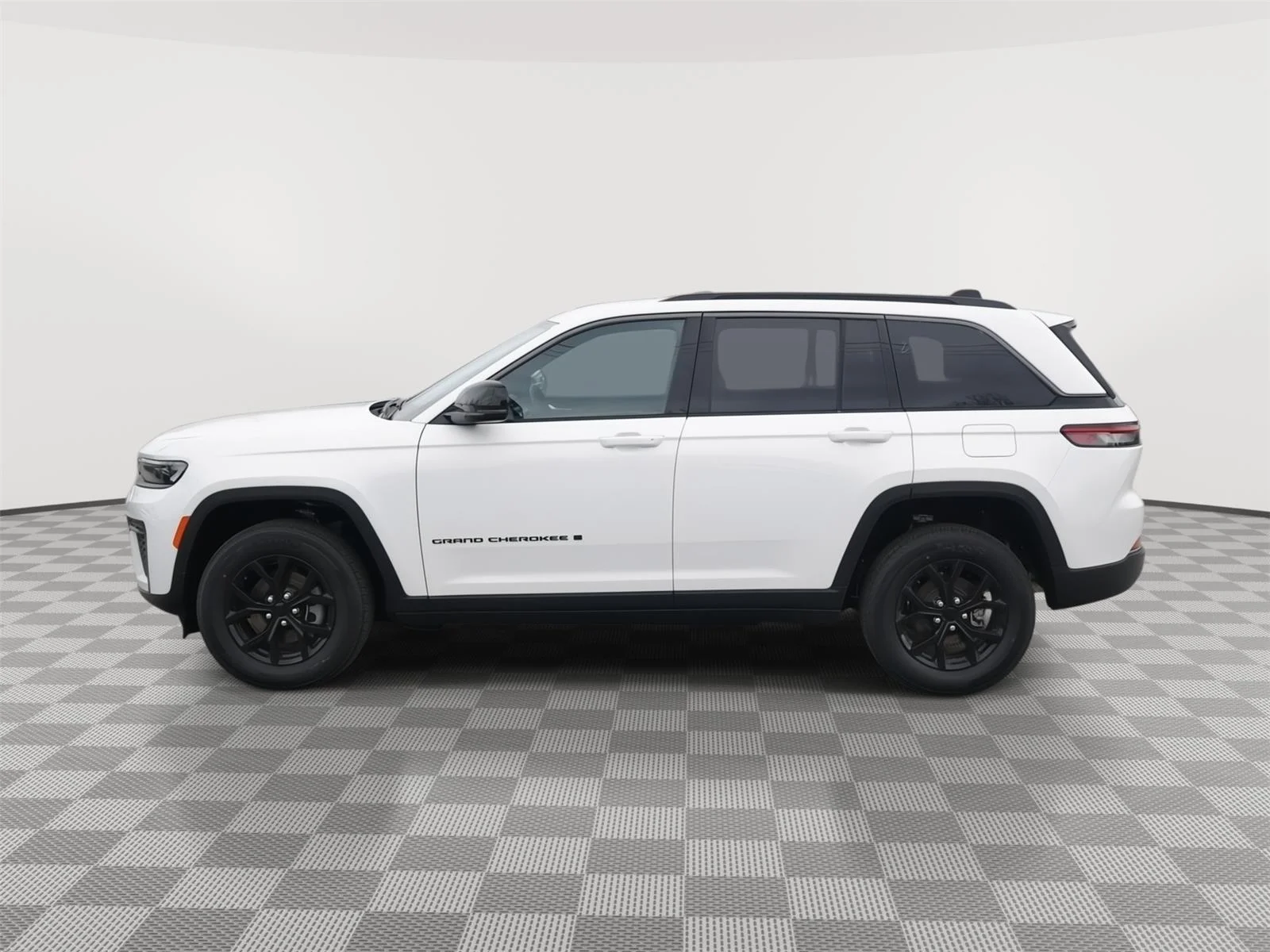 New 2026 Bright White Clearcoat Jeep Laredo Altitude image 9