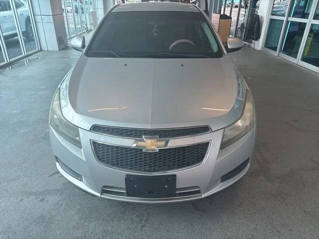 Used 2011 SILVER ICE METALLIC Chevrolet LT w/1LT image 2