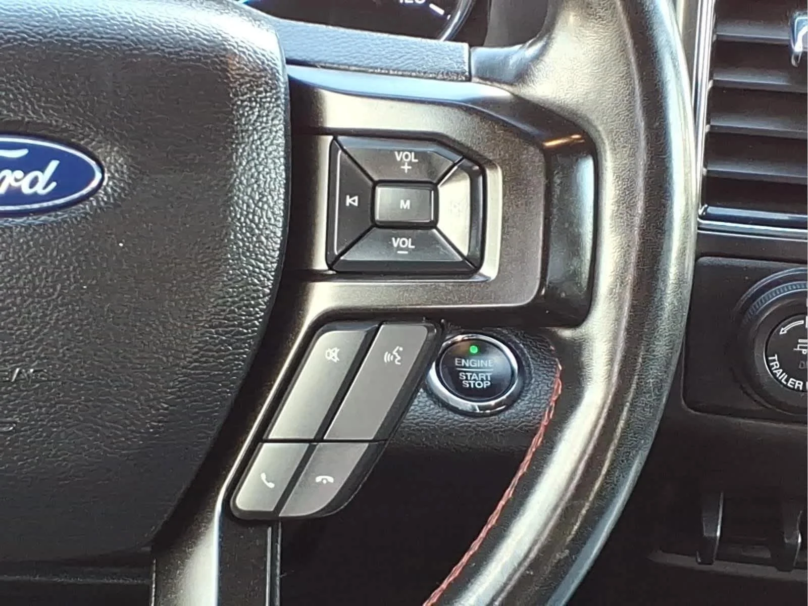 Used 2019 Magnetic Ford Limited image 23