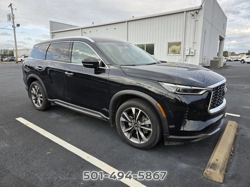 Used 2022 Mineral INFINITI LUXE image 3