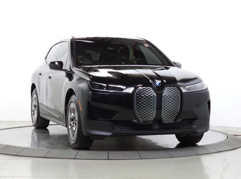 2022 BMW iX xDrive50's photo