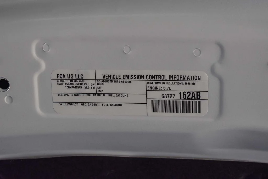 New 2026 Ivory White Tri-Coat Pearl-Coat Exterior Paint RAM Laramie image 29