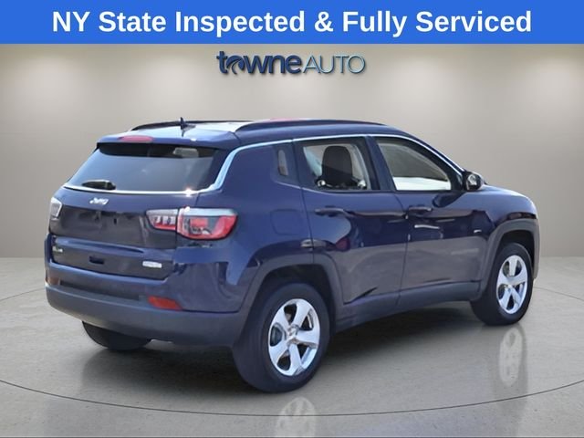 Used 2019 Blue Jeep Latitude image 5