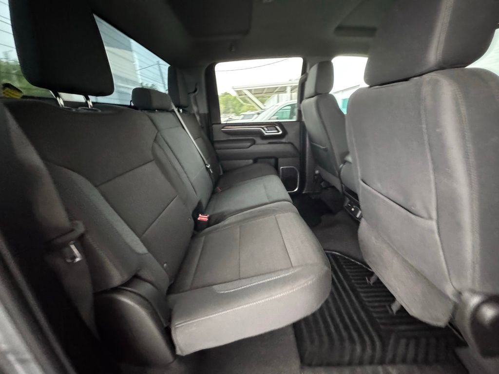 Used 2025 Sterling Gray Metallic Chevrolet LT image 24